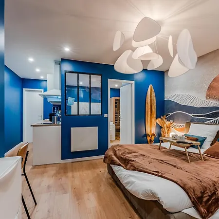 Hyper-centre, Entre Ciel Et Mer, Et Sauna